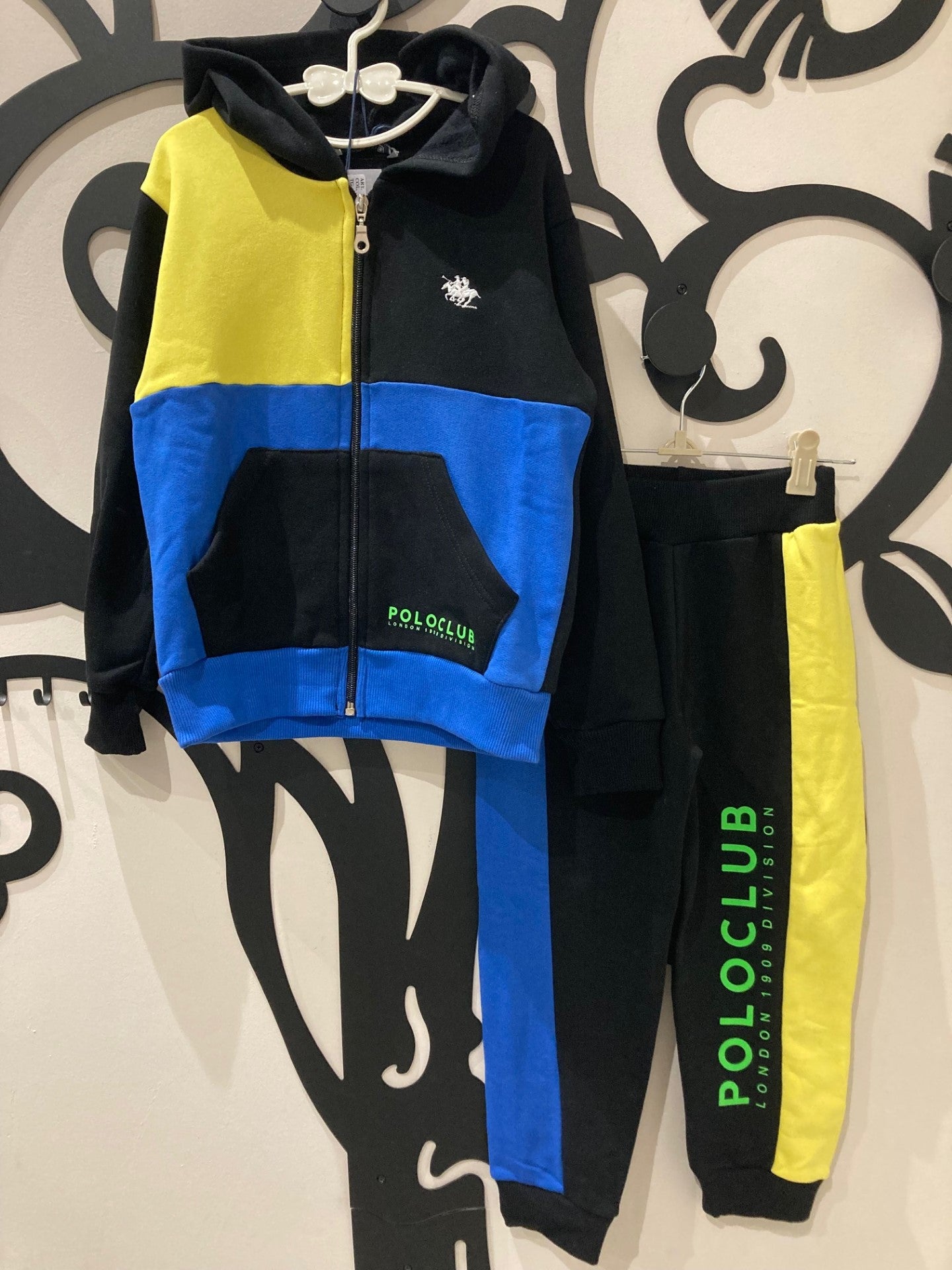 Completo felpa e pantalone