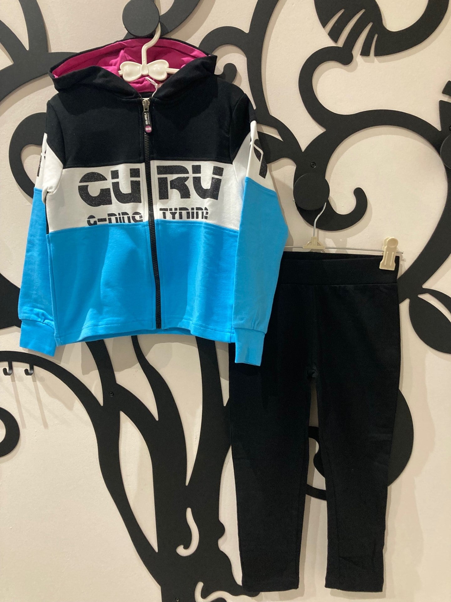 Completo felpa e leggings