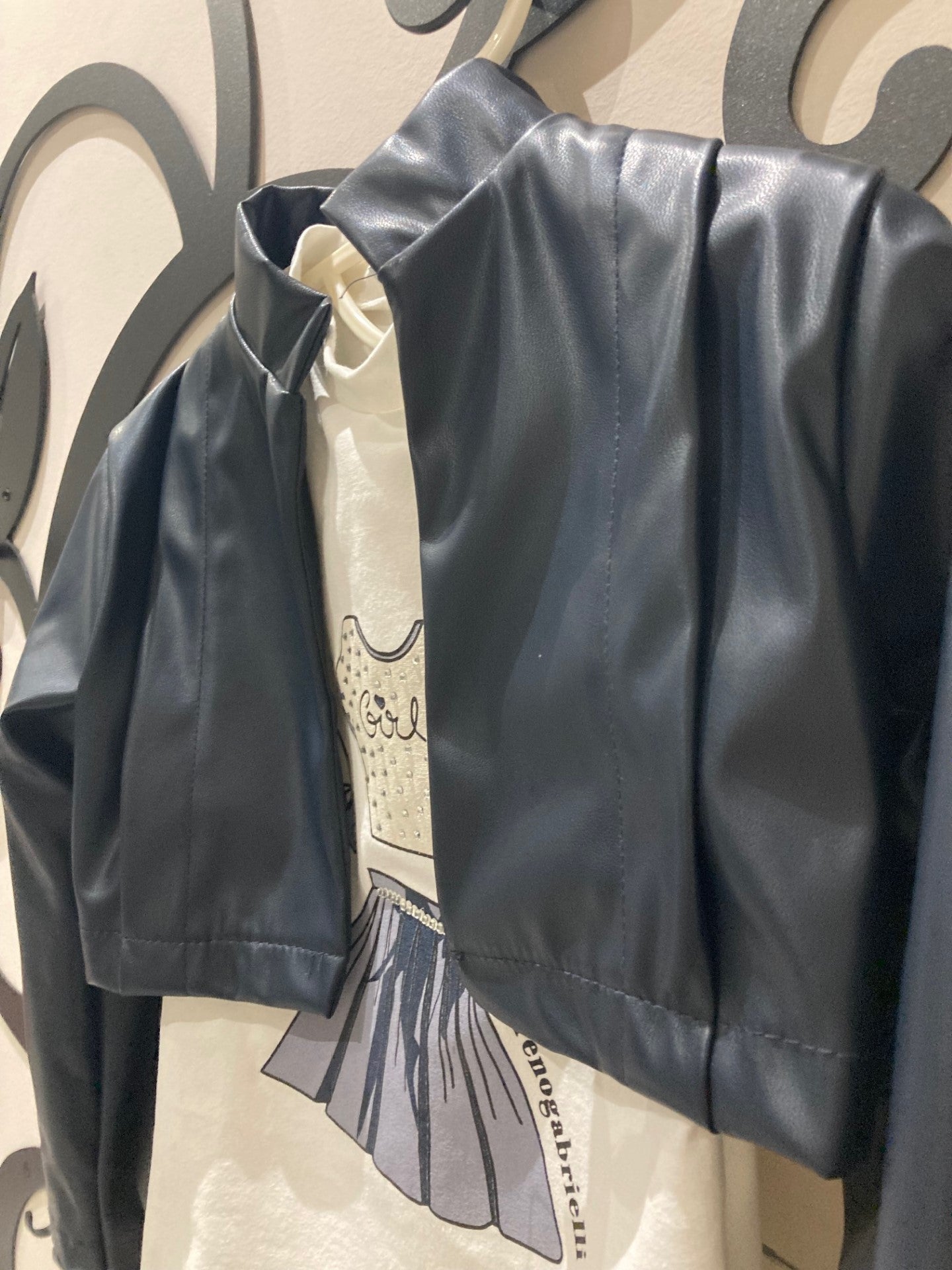 Completo maglia giacca e gonna