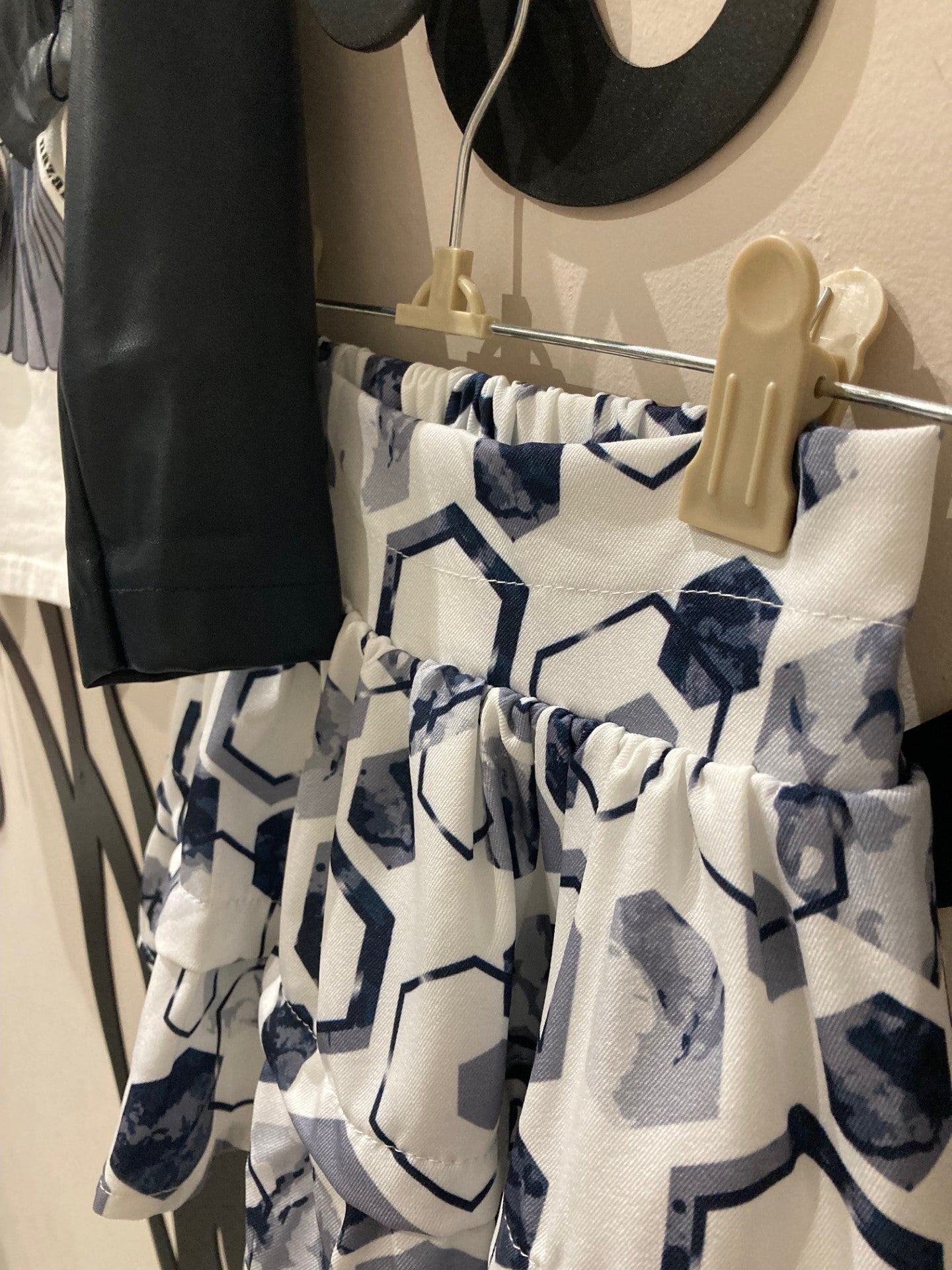 Completo maglia giacca e gonna